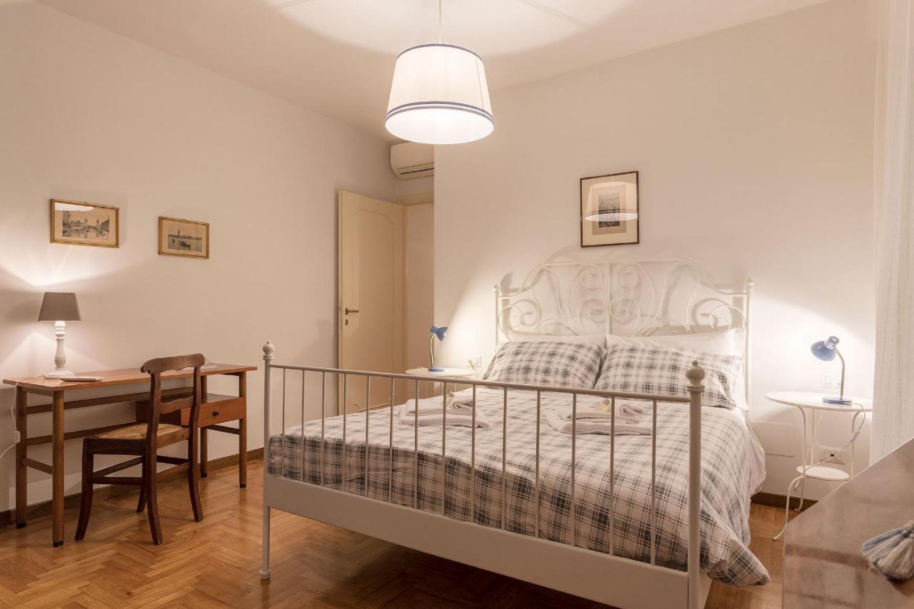 A Peaceful Retreat 2 Minutes From Piazza Navona - Fromhometoโรม ภายนอก รูปภาพ