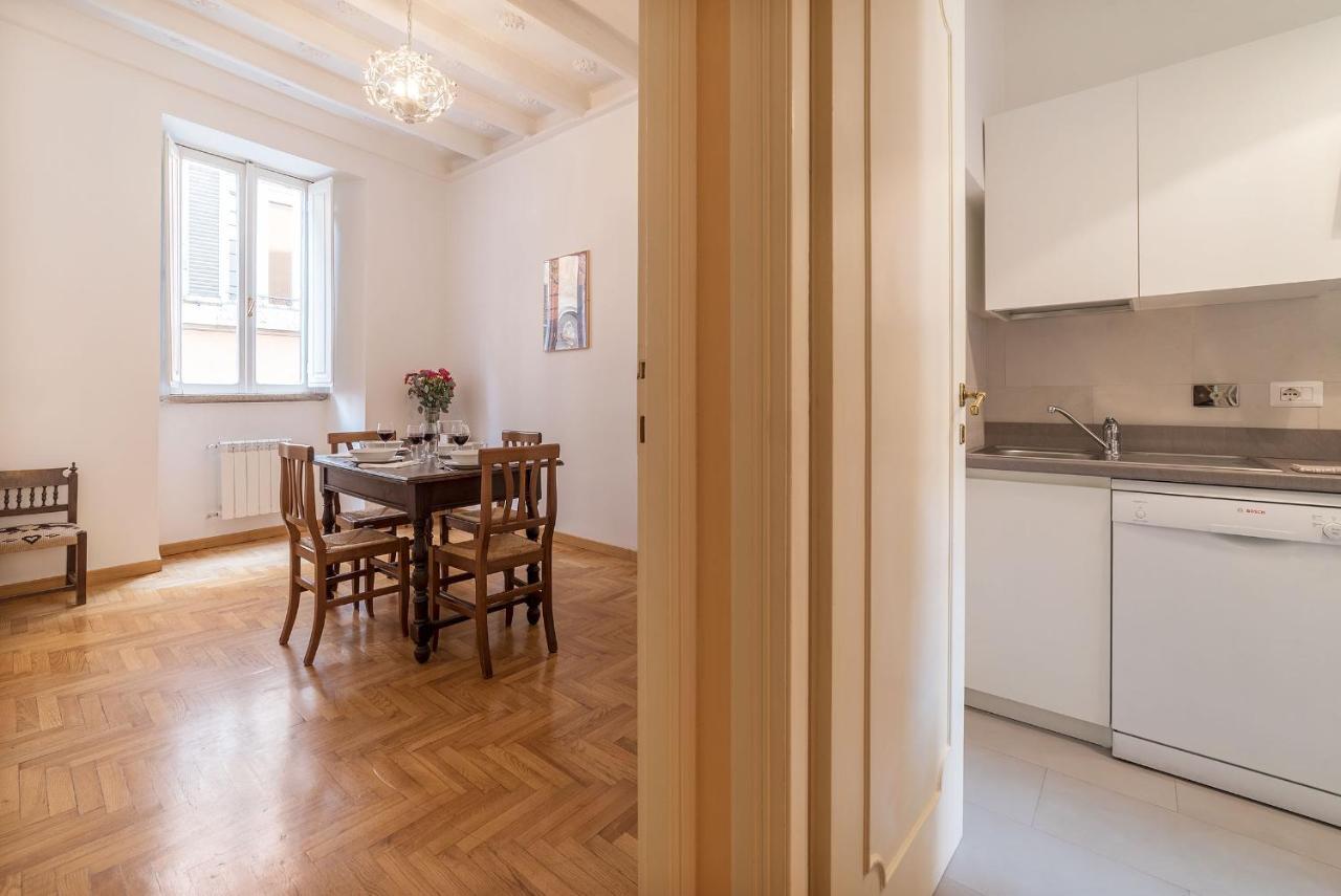 A Peaceful Retreat 2 Minutes From Piazza Navona - Fromhometoโรม ภายนอก รูปภาพ