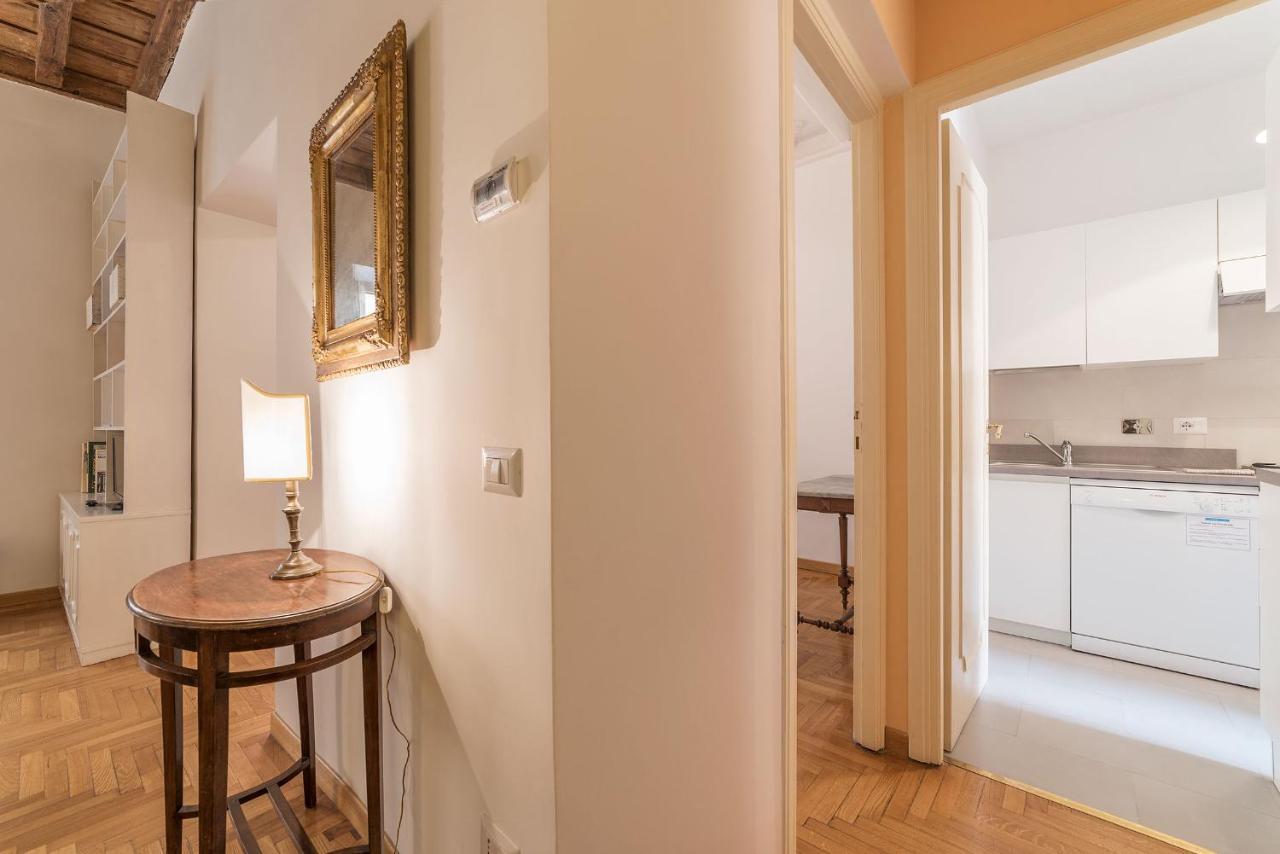 A Peaceful Retreat 2 Minutes From Piazza Navona - Fromhometoโรม ภายนอก รูปภาพ